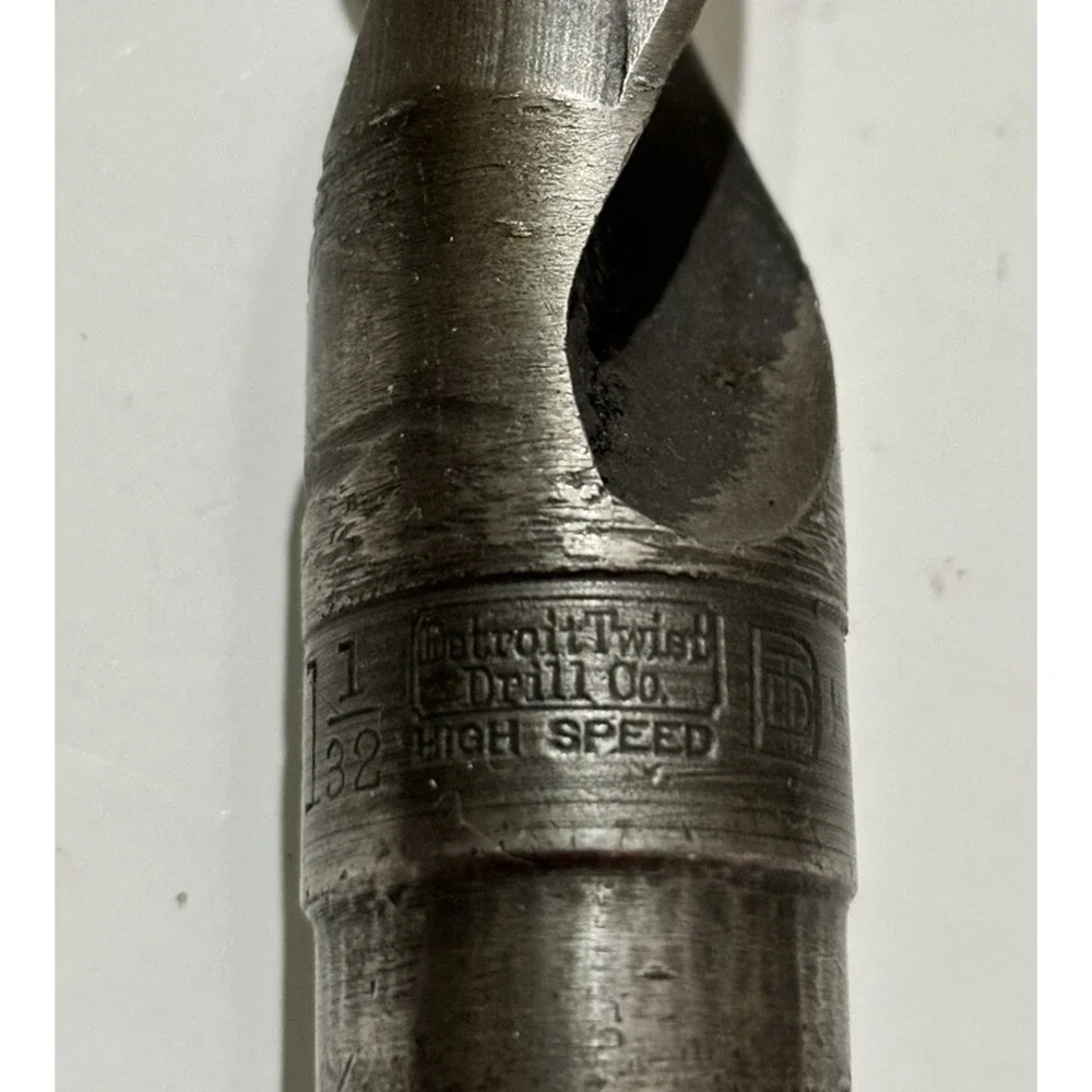 Large detroit twist‎ drill bit 1 1/32 high speed